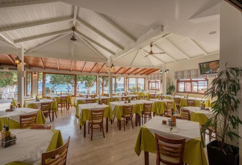 ホテル Alianthos Beach