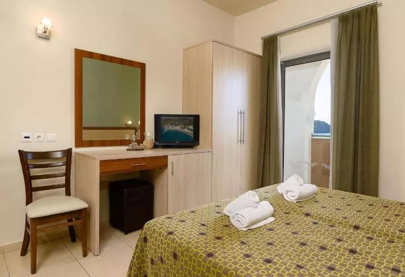 Отель Alianthos Beach