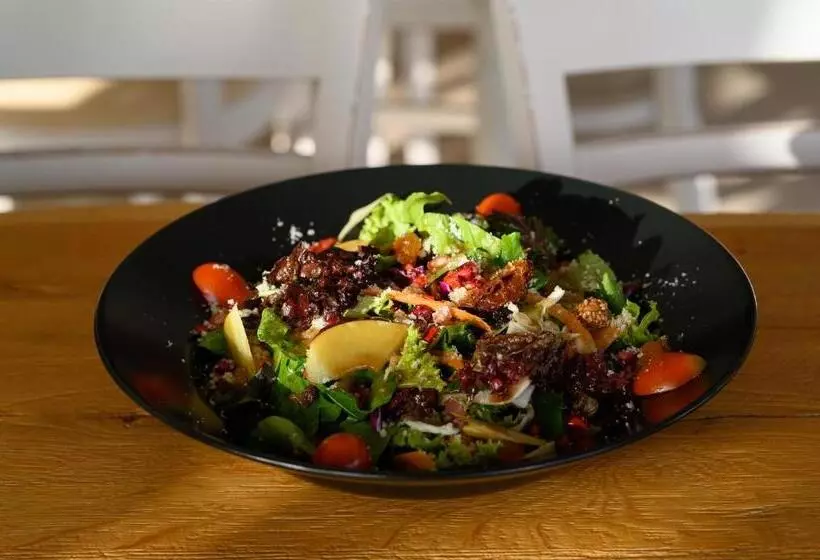 Отель Alianthos Beach