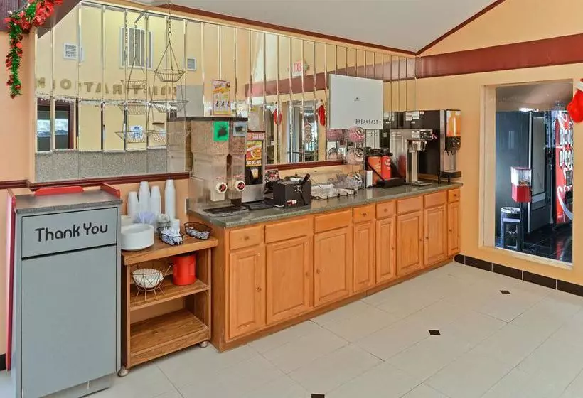 Отель Americas Best Value Inn