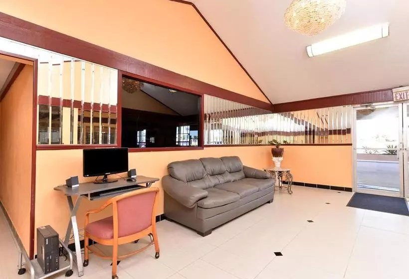 Отель Americas Best Value Inn