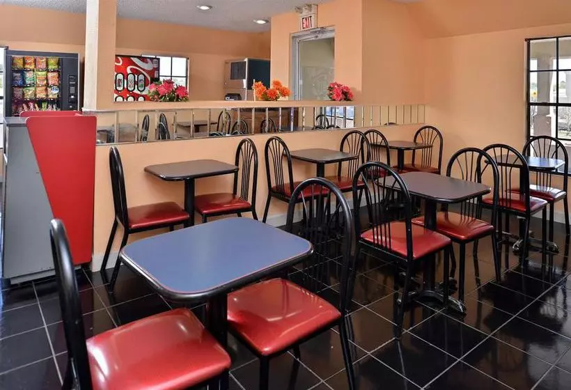 Отель Americas Best Value Inn