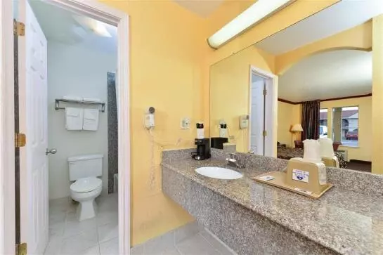 Отель Americas Best Value Inn