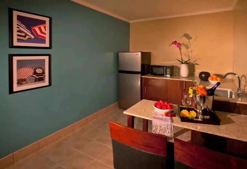 ホテル Best Western Plus Beach View Lodge Carlsbad