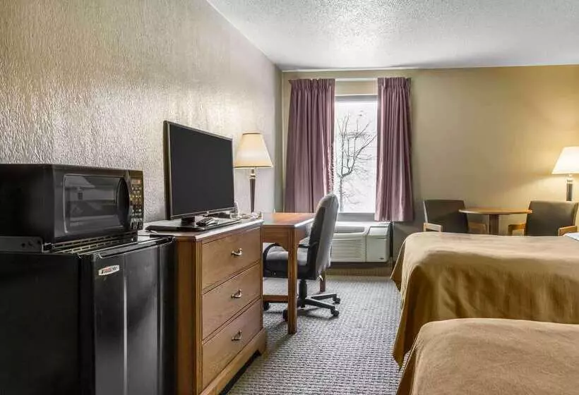 هتل Comfort Inn & Suites