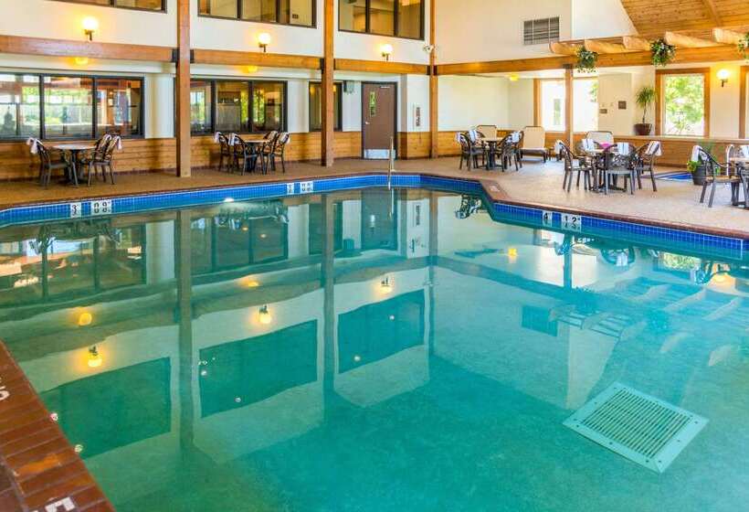 Otel Comfort Inn West