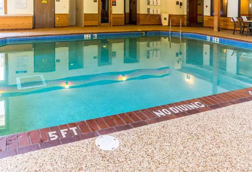 호텔 Comfort Inn West