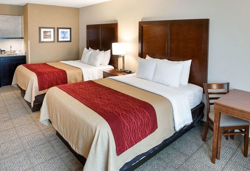 Otel Comfort Inn West