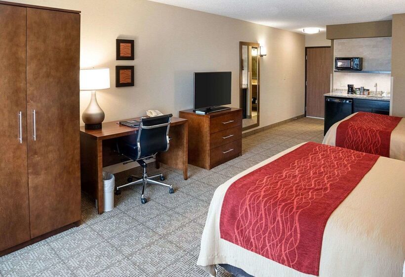 Otel Comfort Inn West