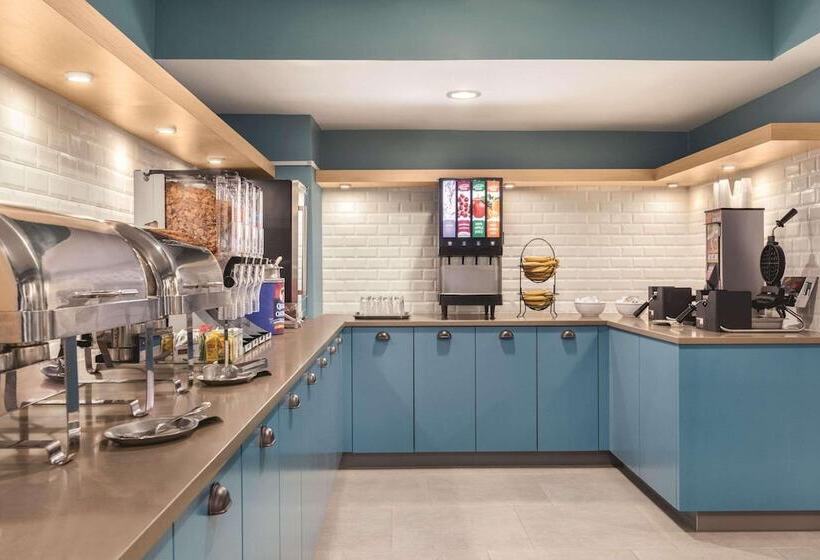 فندق Country Inn & Suites By Radisson Erie Pa