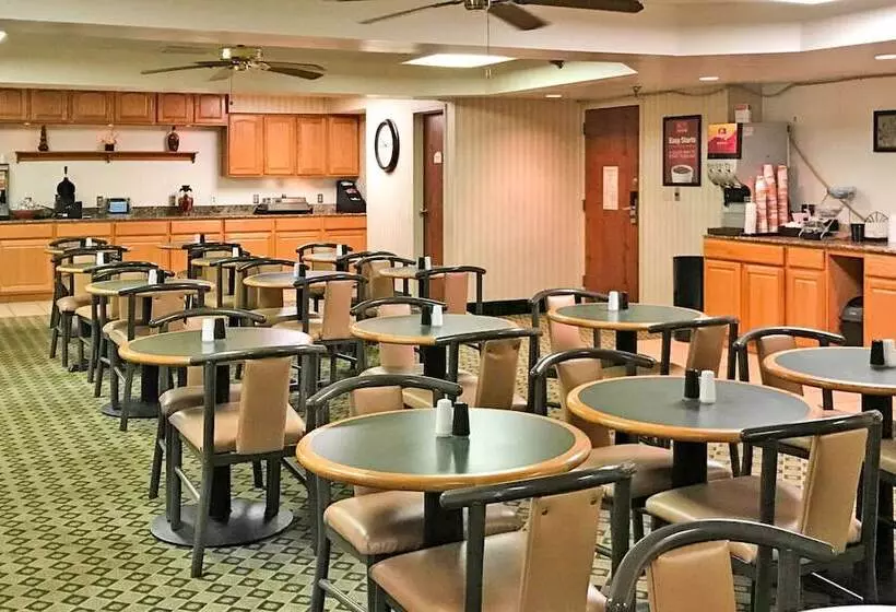 هتل Country Inn & Suites By Radisson Erie Pa