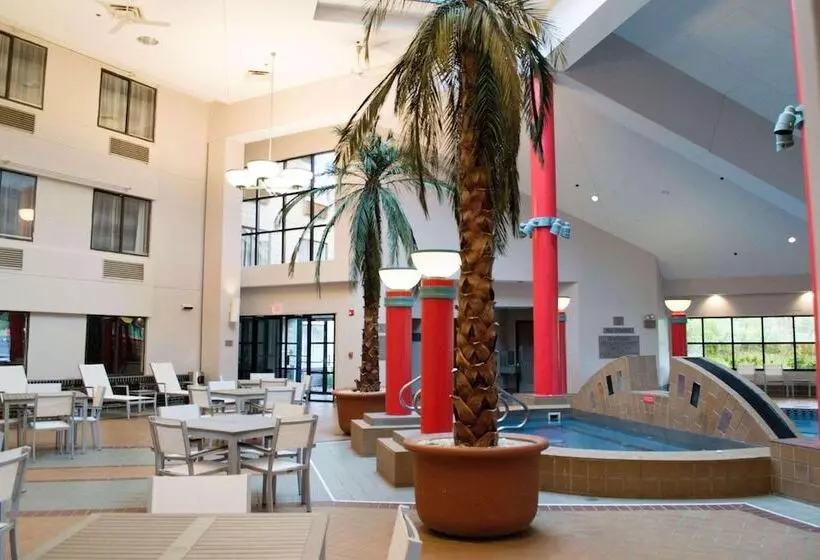 هتل Country Inn & Suites By Radisson Erie Pa