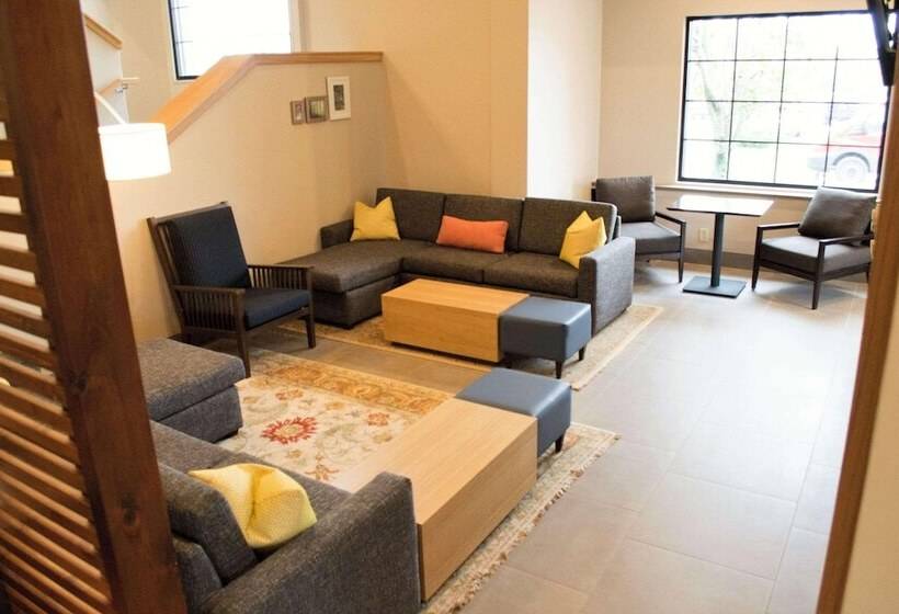 فندق Country Inn & Suites By Radisson Erie Pa