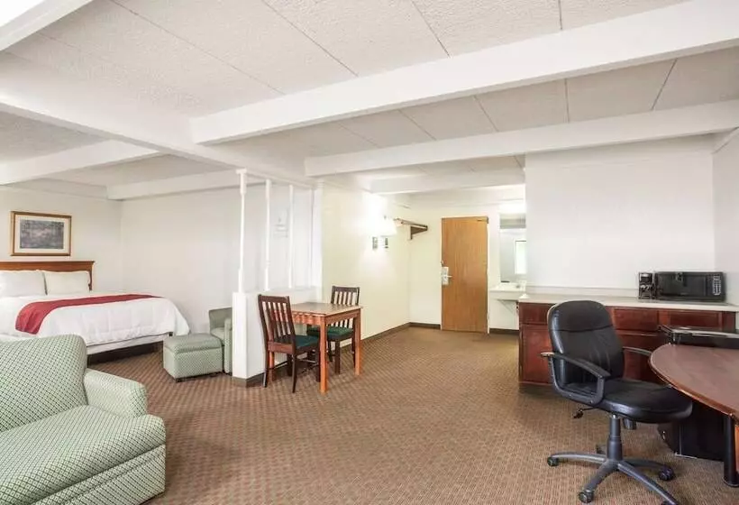 Отель Days Inn By Wyndham Columbia I 70