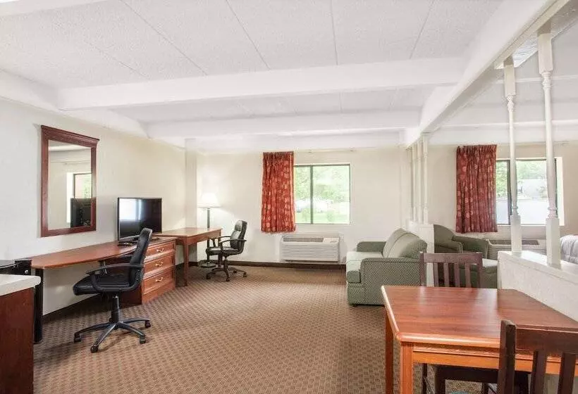 Отель Days Inn By Wyndham Columbia I 70