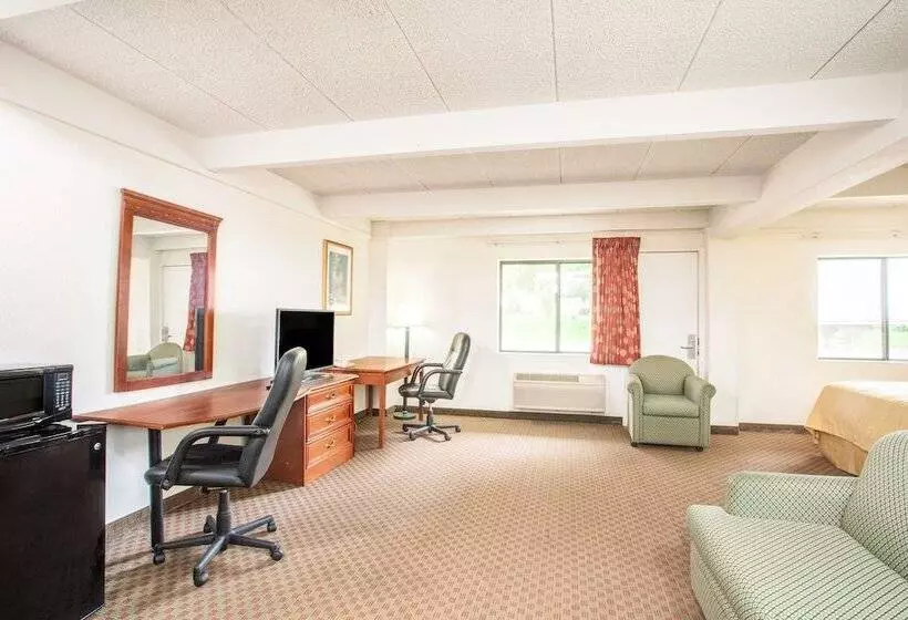 Отель Days Inn By Wyndham Columbia I 70