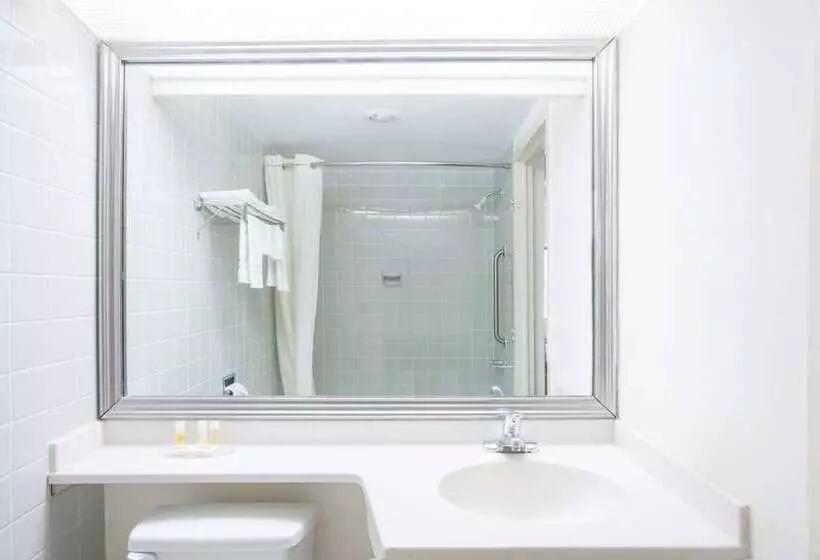 Отель Days Inn By Wyndham Columbia I 70