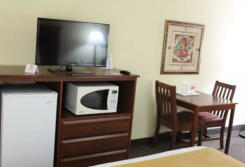 Otel Econo Lodge Andrews Afb