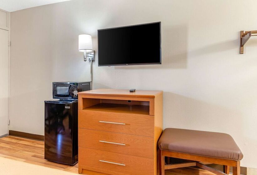 فندق Econo Lodge