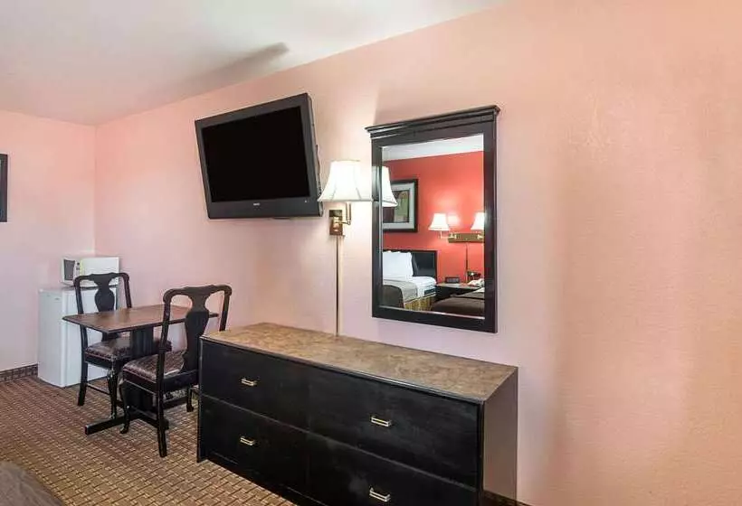 Отель Econo Lodge Dalhart Hwy 54  Hwy 287
