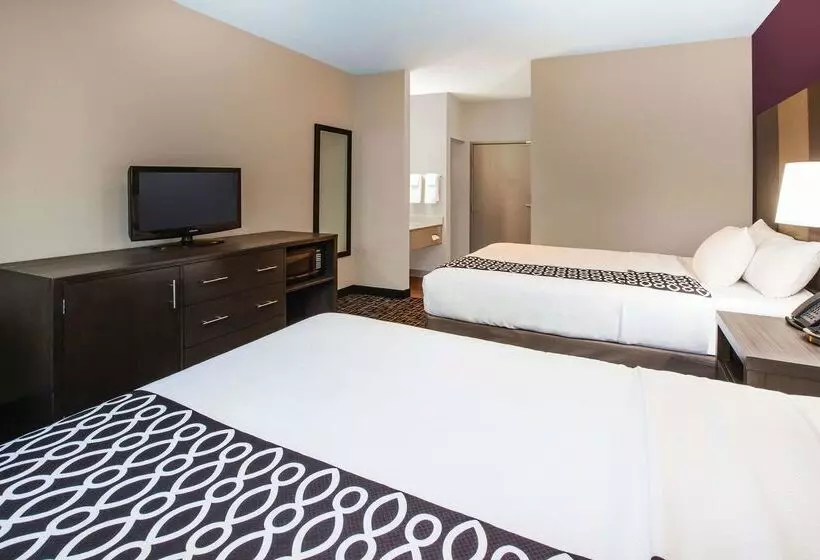 בית מלון כפרי La Quinta Inn By Wyndham Indianapolis North At Pyramids