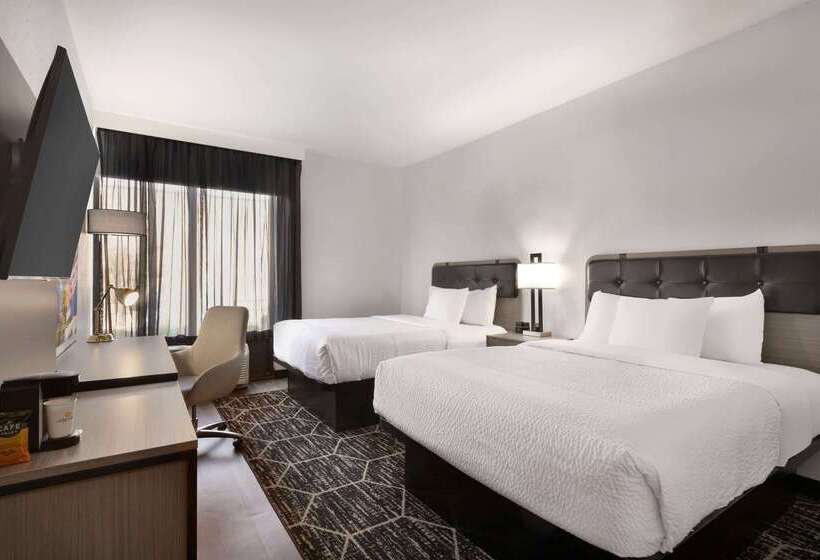 Отель La Quinta Inn & Suites By Wyndham Dothan