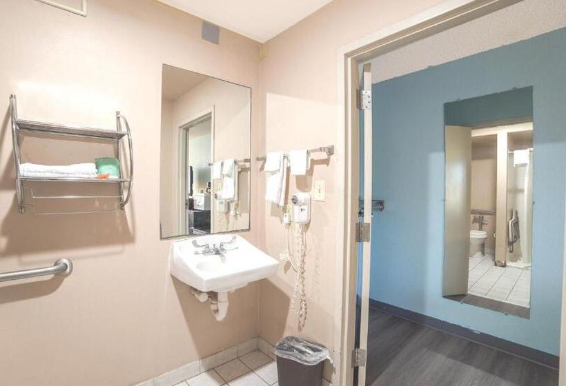 فندق Mayfair Inn