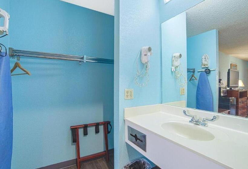 فندق Mayfair Inn