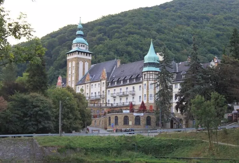 ホテル Palota Lillafüred