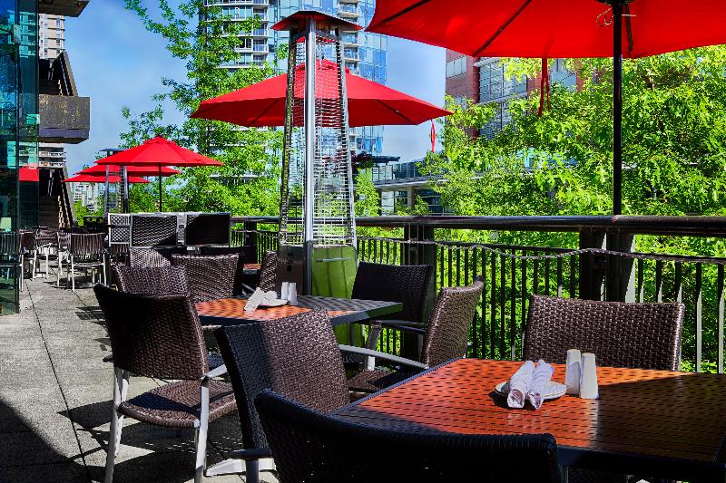 Pinnacle Hotel Harbourfront