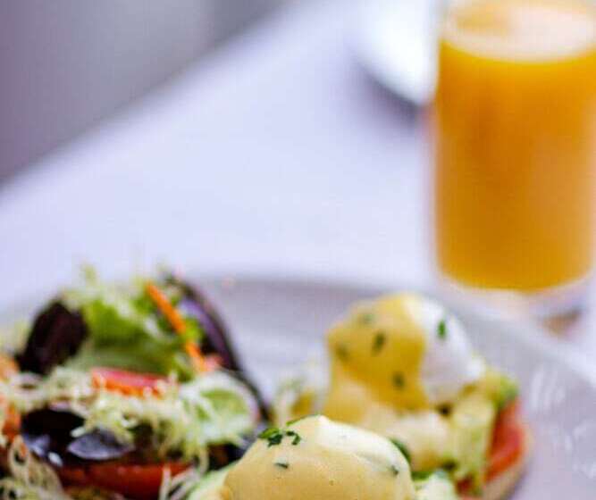 Pinnacle Hotel Harbourfront