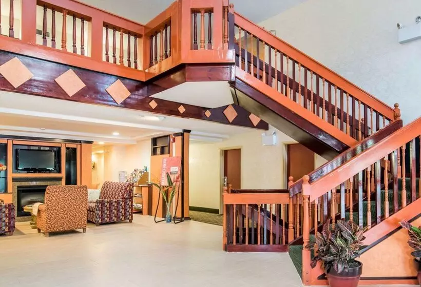 Отель Quality Inn