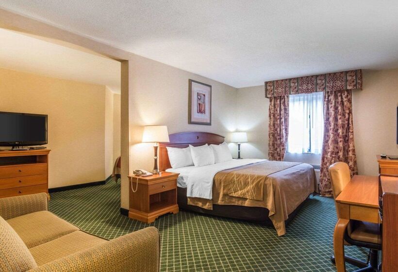 בית מלון כפרי Quality Inn