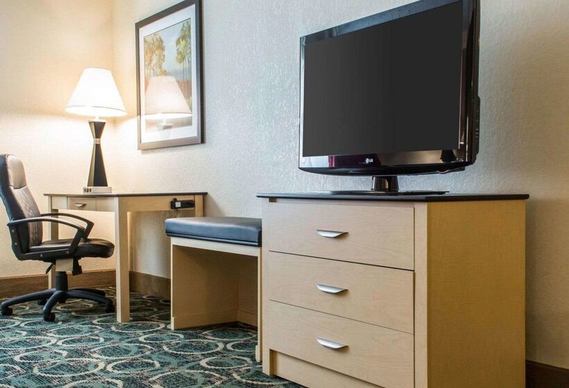 בית מלון כפרי Quality Inn Geneseo