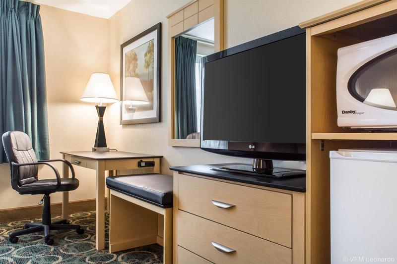 בית מלון כפרי Quality Inn Geneseo