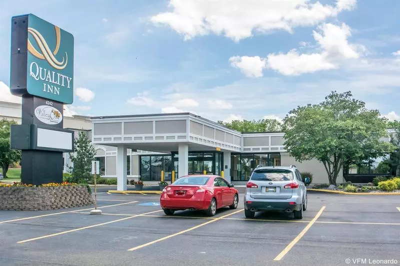 호텔 Quality Inn Geneseo