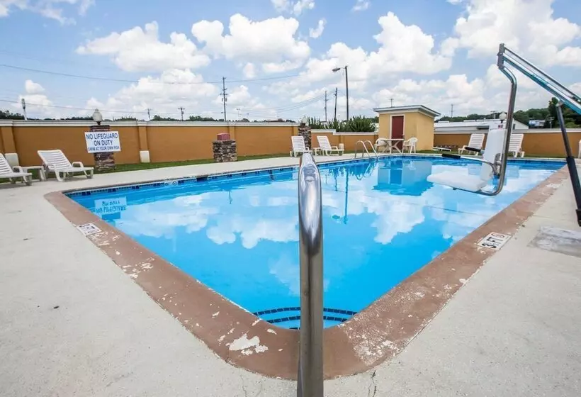 בית מלון כפרי Quality Inn Greenwood Hwy 25