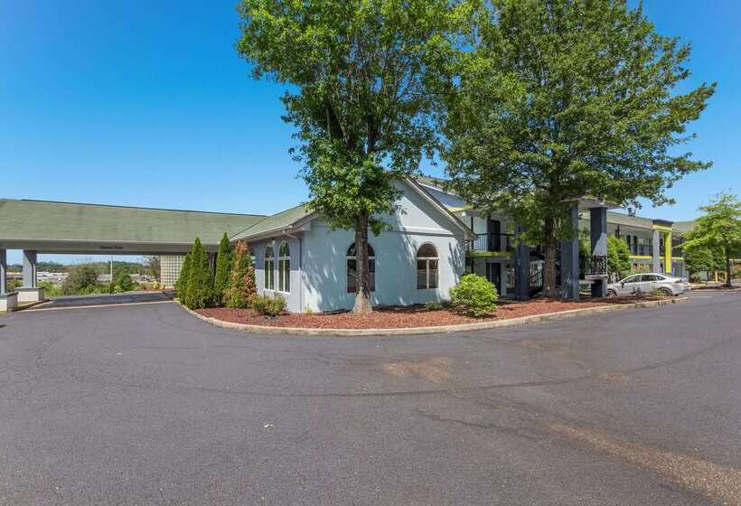 فندق Quality Inn