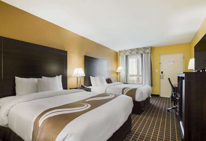 فندق Quality Inn