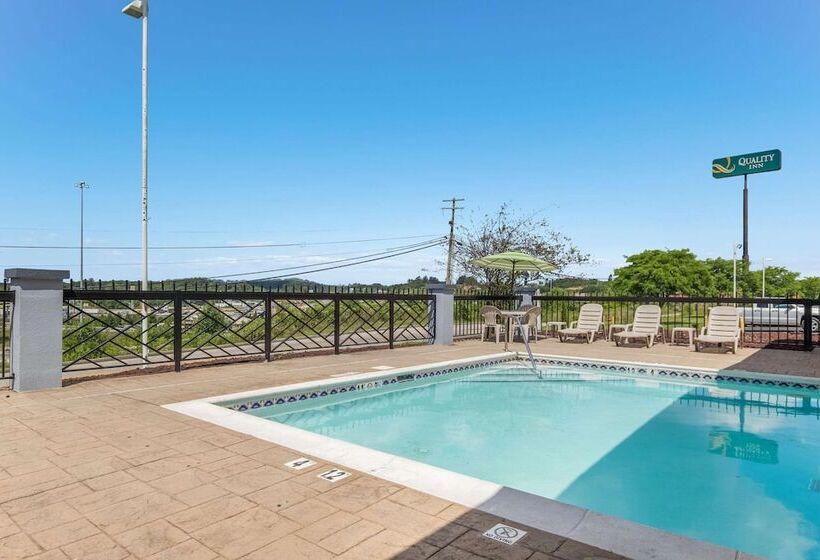 فندق Quality Inn