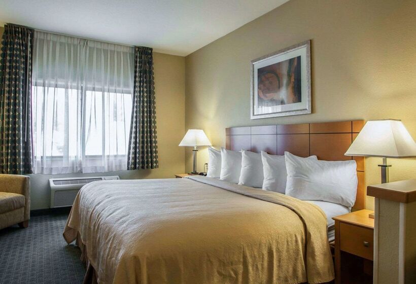 בית מלון כפרי Quality Inn Near I72 And Hwy 51