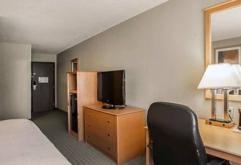 בית מלון כפרי Quality Inn Near I72 And Hwy 51