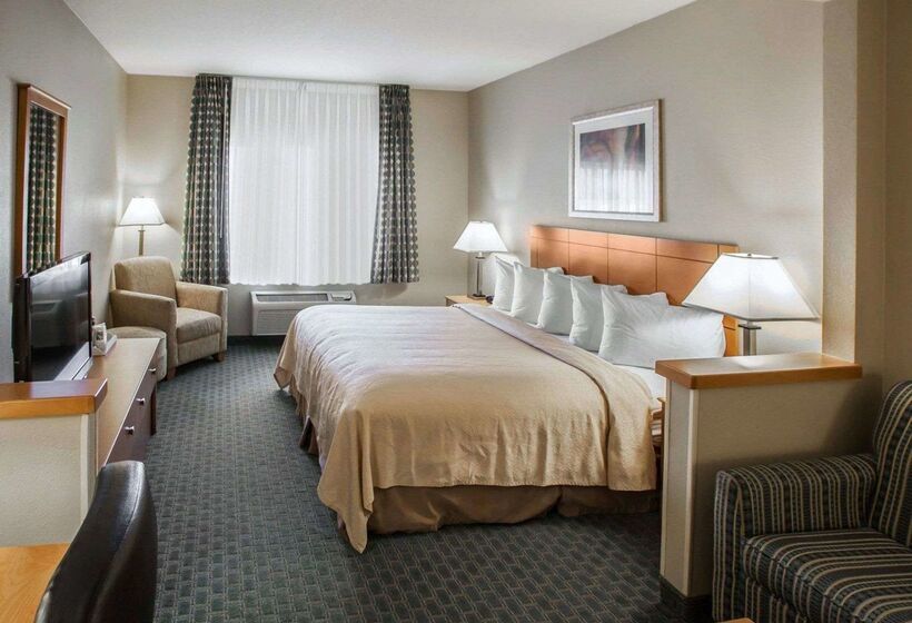 בית מלון כפרי Quality Inn Near I72 And Hwy 51