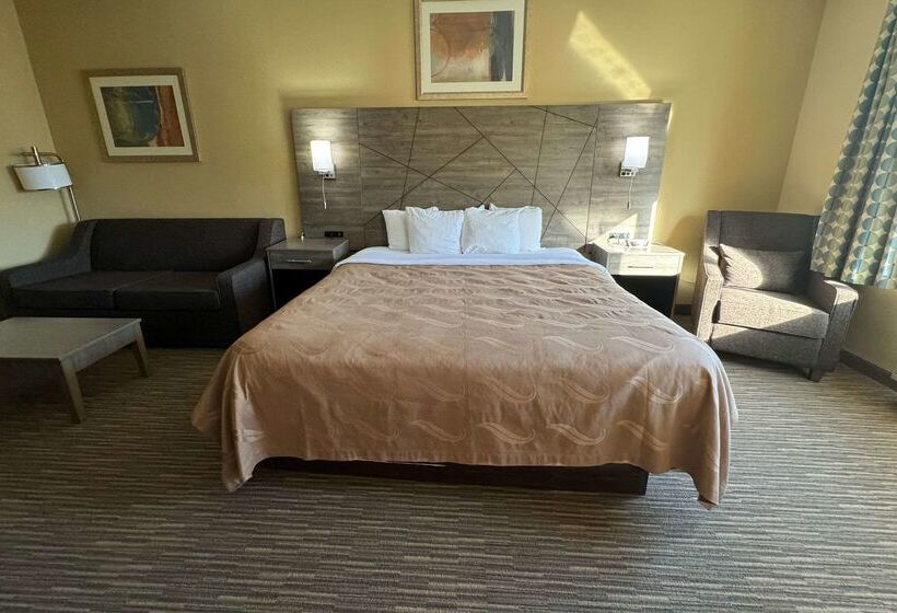 בית מלון כפרי Quality Inn Near I72 And Hwy 51
