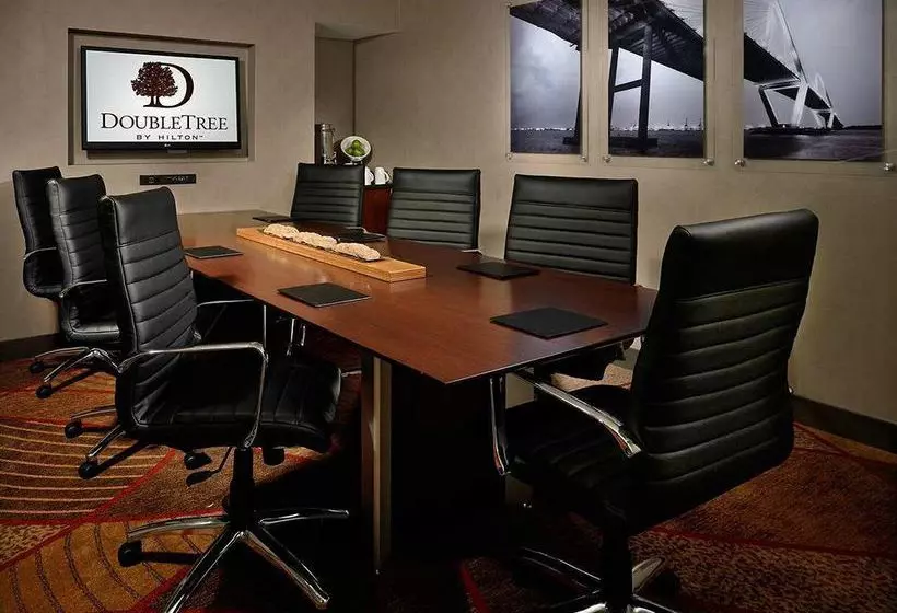 호텔 Ramada Charleston SC