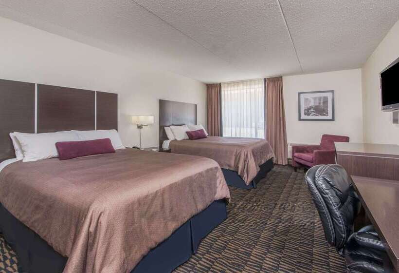 בית מלון כפרי Ramada Plaza By Wyndham Niagara Falls