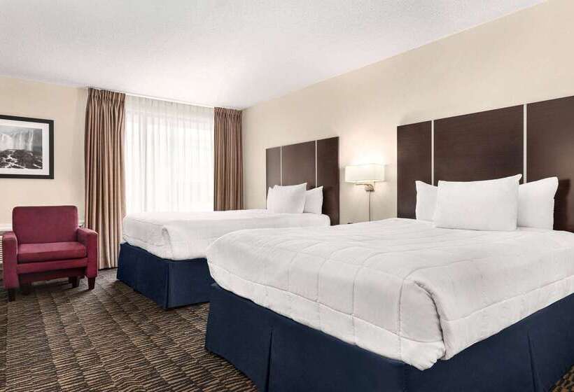 בית מלון כפרי Ramada Plaza By Wyndham Niagara Falls