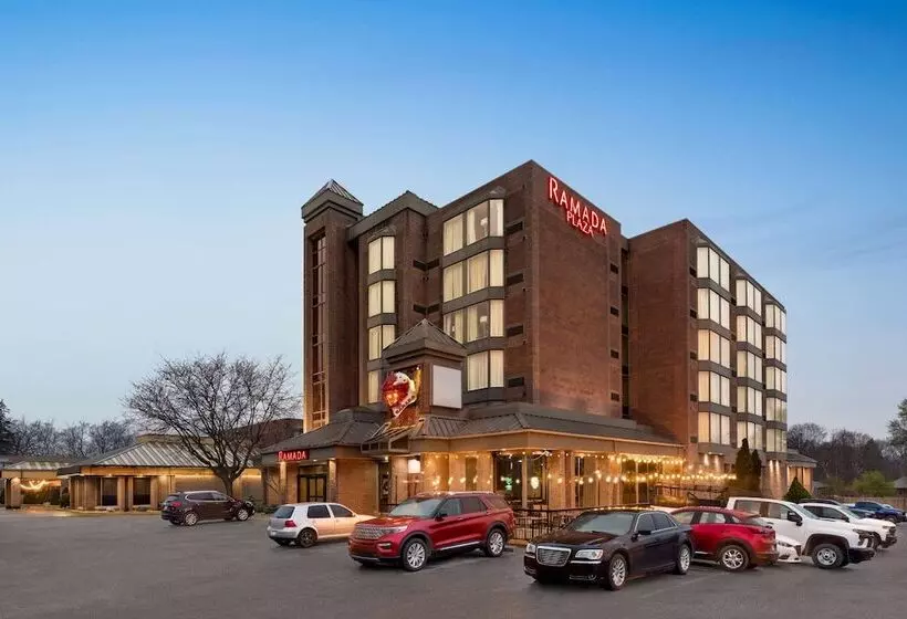 Hotel Ramada Plaza By Wyndham Niagara Falls
