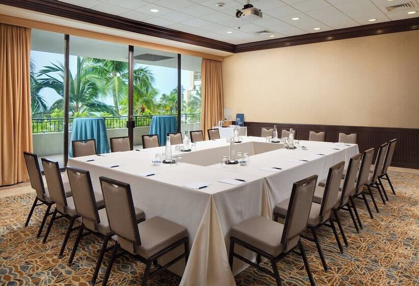 בית מלון כפרי Sheraton Waikiki Beach Resort