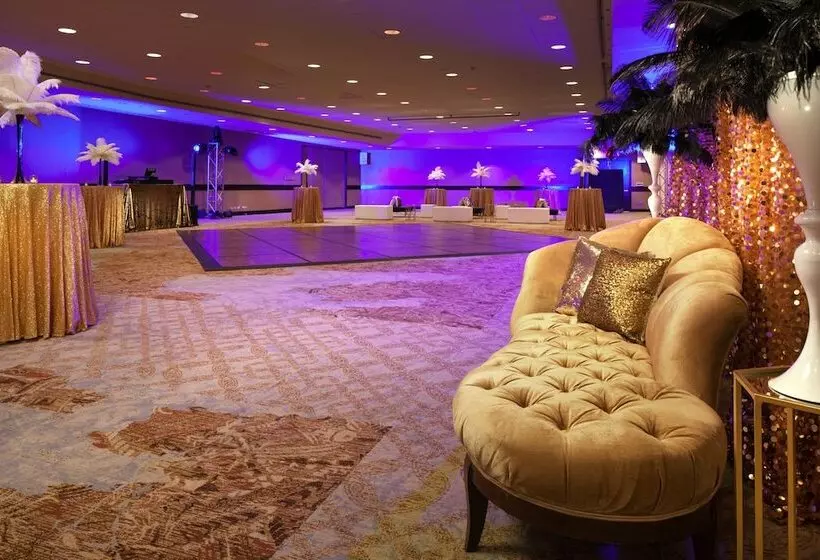 호텔 Sheraton Waikiki Beach Resort